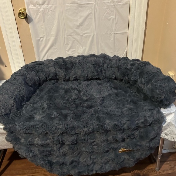 Rabbit faux fur-sofa bedFor small/medium dogs